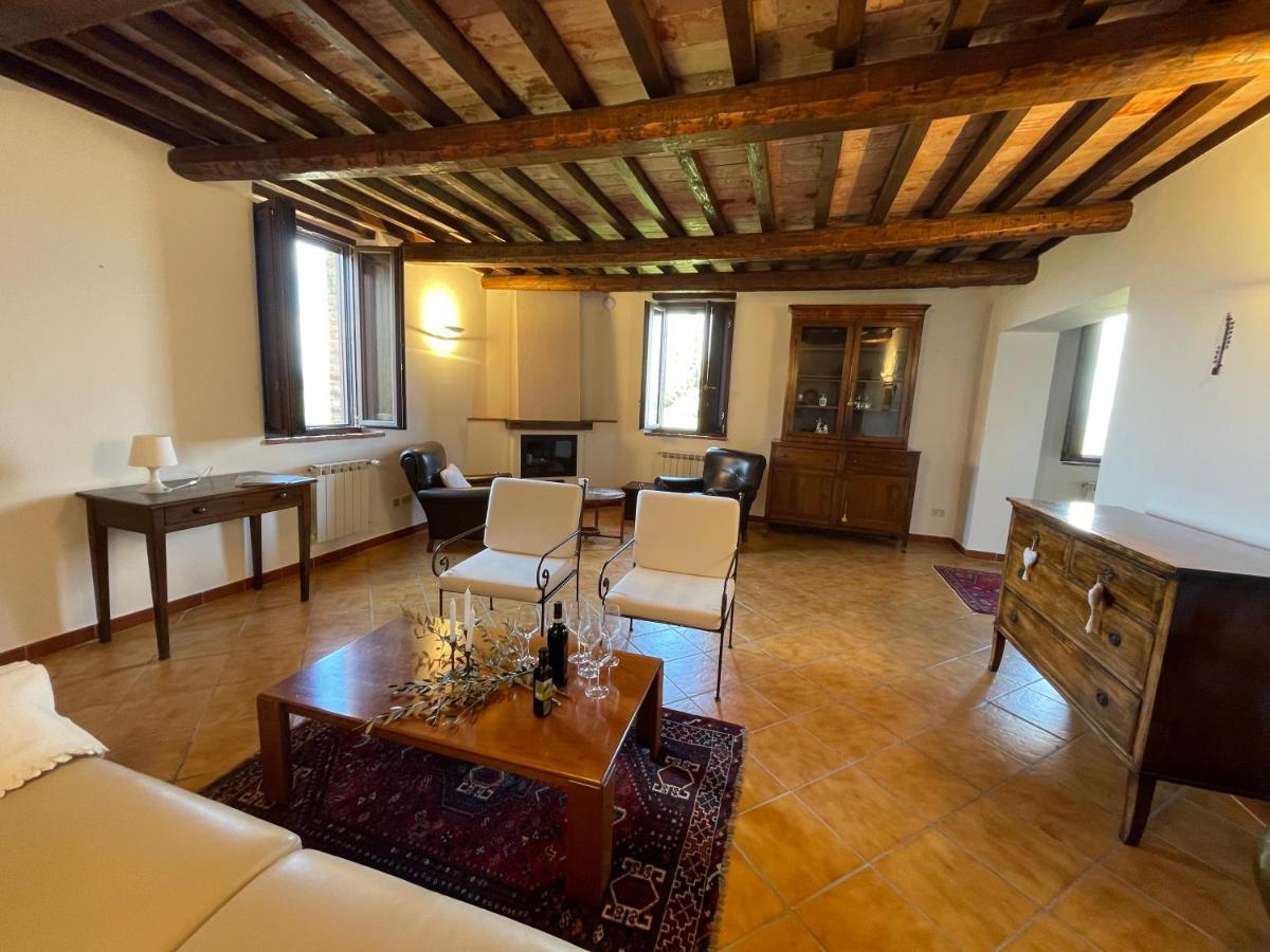 Country House Art And Garden Monte Antico Buitenkant foto